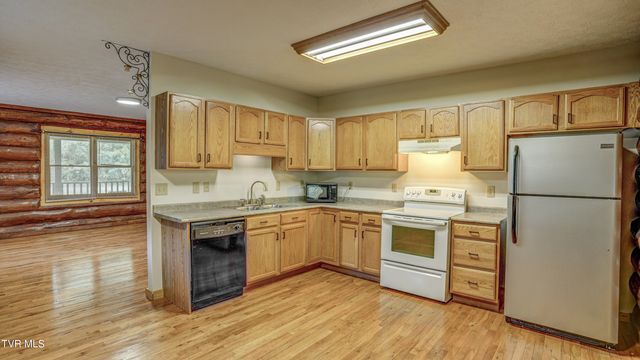 366 Judge Ben Allen Road, Elizabethton, TN 37643