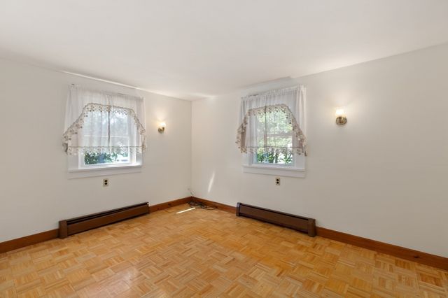 316 Emery St, Dracut, MA 01826