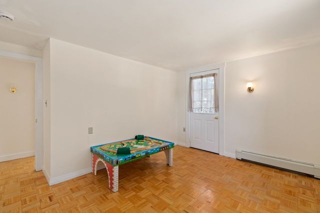 316 Emery St, Dracut, MA 01826