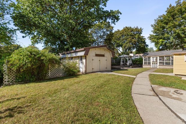 316 Emery St, Dracut, MA 01826