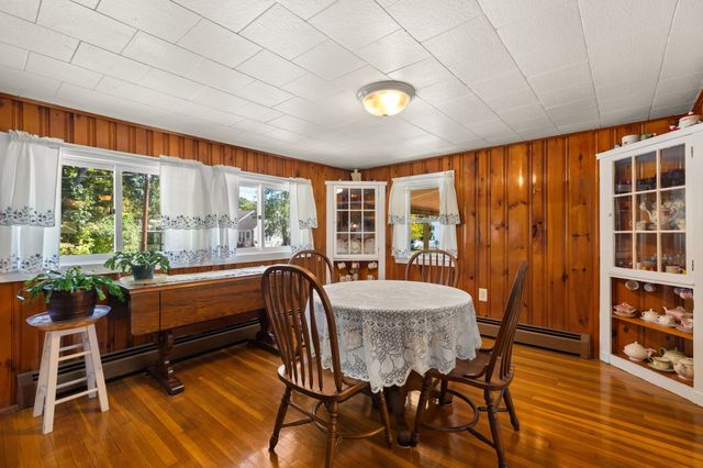 316 Emery St, Dracut, MA 01826