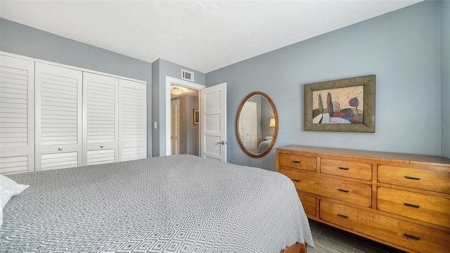 1601 PELICAN POINT DRIVE HA212, Sarasota, FL 34231