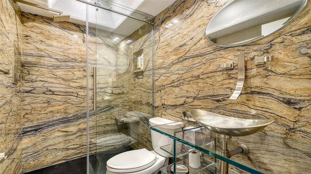 1601 PELICAN POINT DRIVE HA212, Sarasota, FL 34231