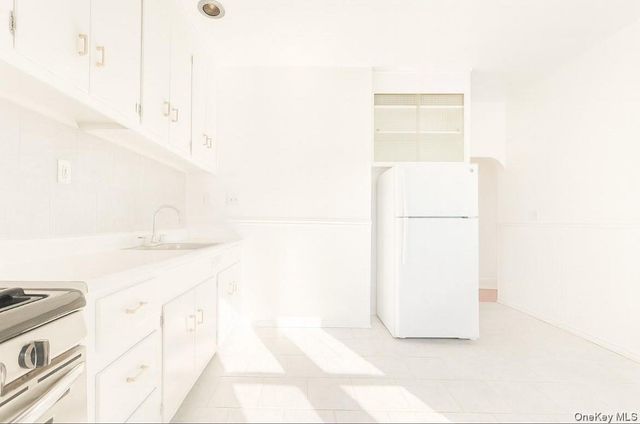 194 Summit Avenue 2, Mount Vernon, NY 10550