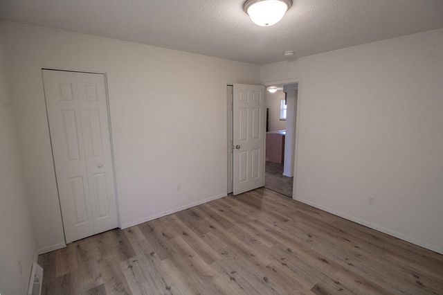 1007 W ASH ST, Columbia, MO 65203