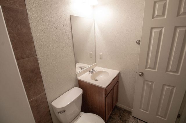 1007 W ASH ST, Columbia, MO 65203