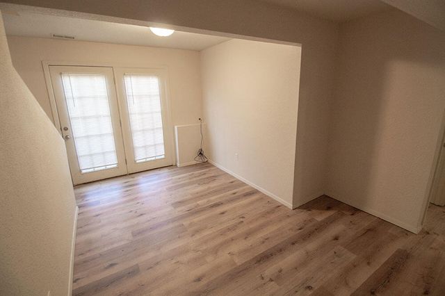 1007 W ASH ST, Columbia, MO 65203