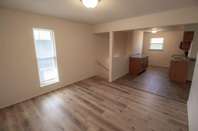 1007 W ASH ST, Columbia, MO 65203