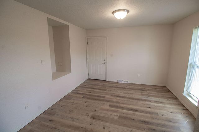 1007 W ASH ST, Columbia, MO 65203