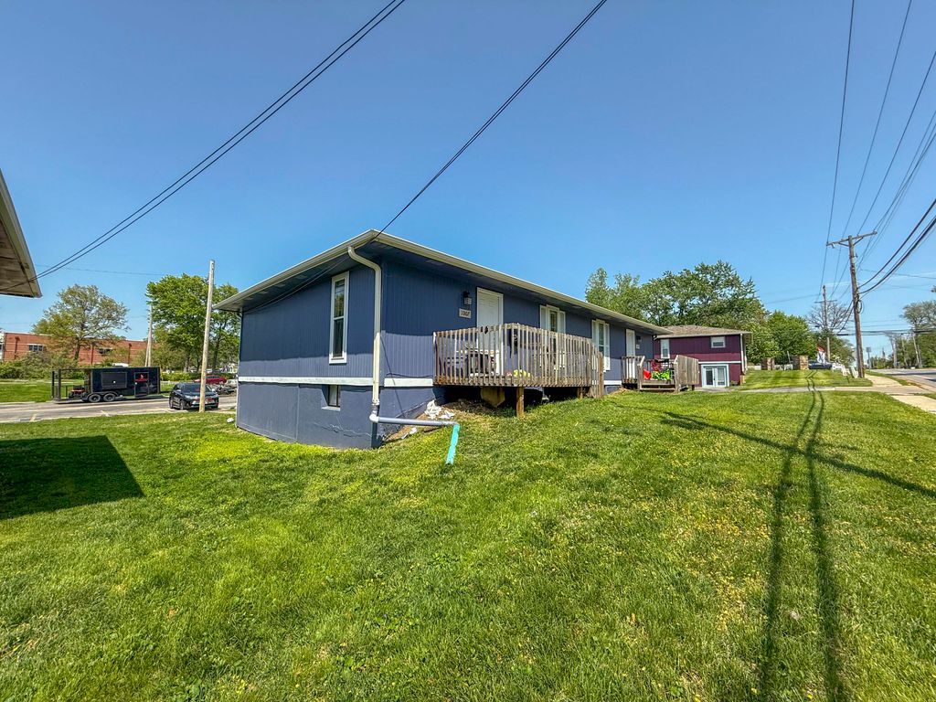 1007 W ASH ST, Columbia, MO 65203