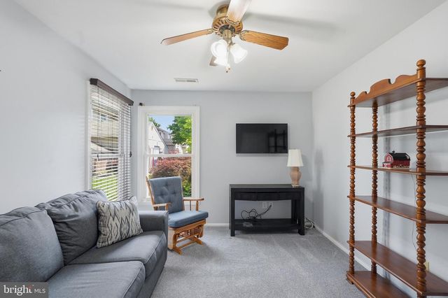 1382 BEECHDROP CT, Yardley, PA 19067