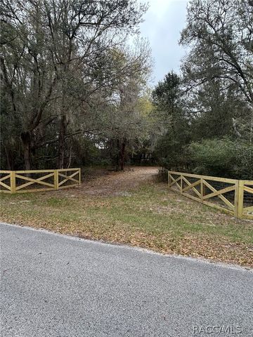 5797 N McKree Terrace, Crystal River, FL 34428