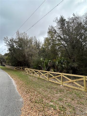 5797 N McKree Terrace, Crystal River, FL 34428