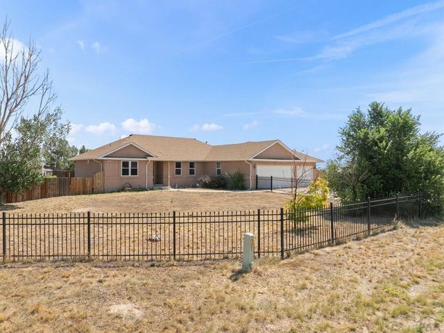 463 E Fraser Dr, Pueblo West, CO 81007