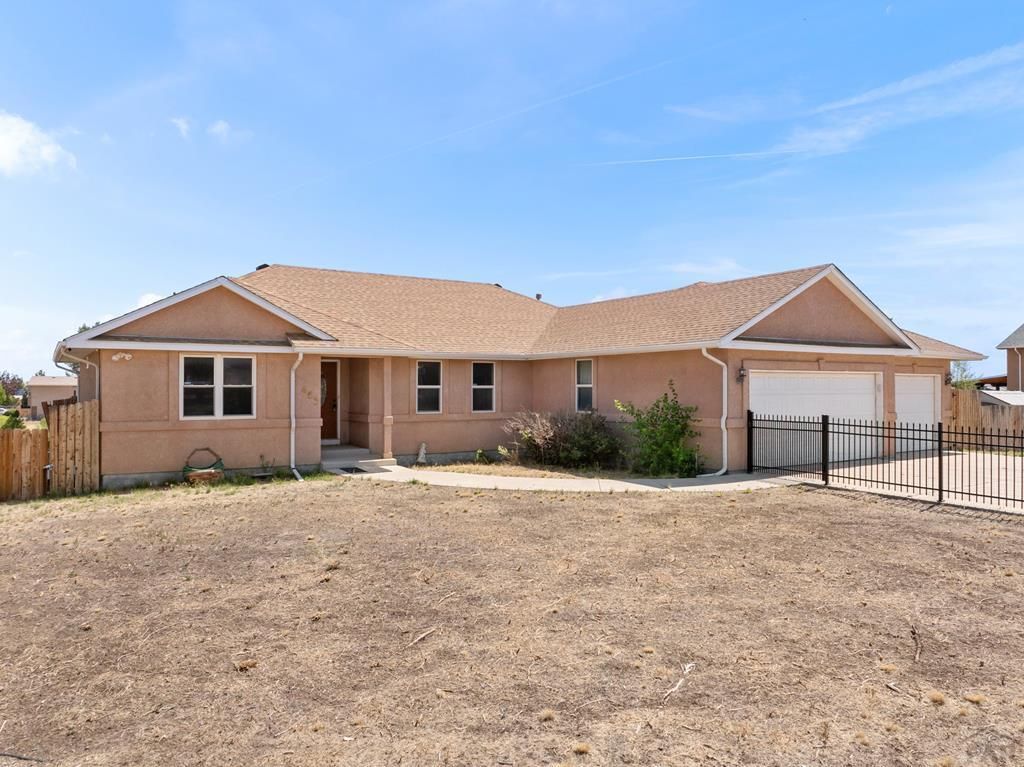 463 E Fraser Dr, Pueblo West, CO 81007