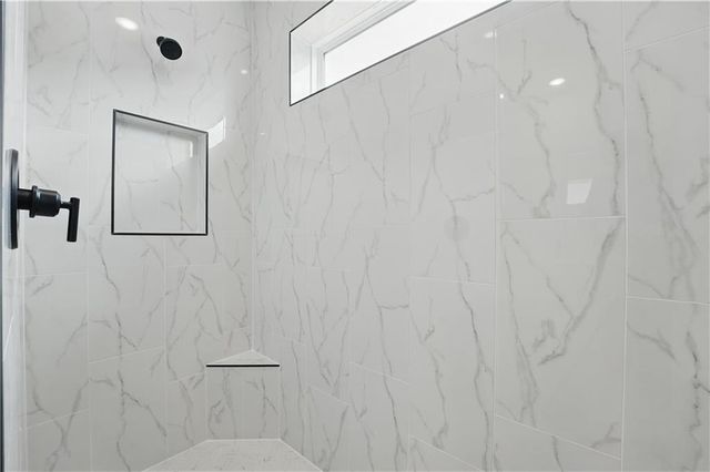 20671 Skyview Lane, Spring Hill, KS 66083