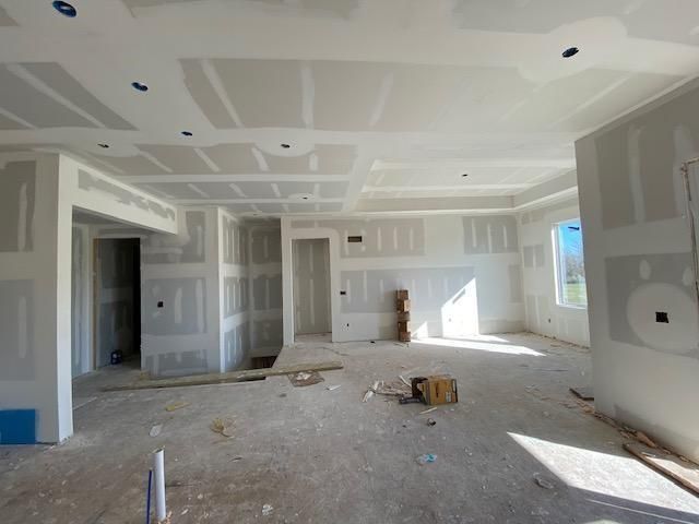 20671 Skyview Lane, Spring Hill, KS 66083