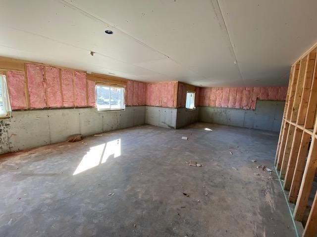 20671 Skyview Lane, Spring Hill, KS 66083