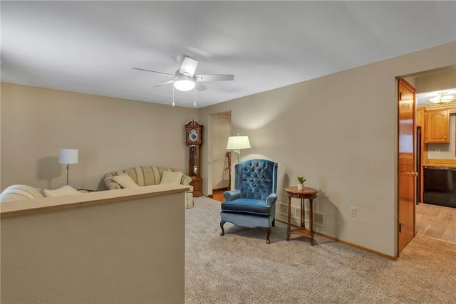 433 Boggs Ave, Mt Washington, PA 15211