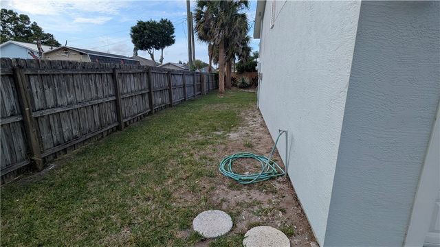 795 Rolling Hill Drive, Sebastian, FL 32958