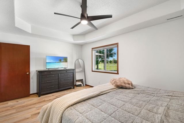 2853 35th Street S, Moorhead, MN 56560