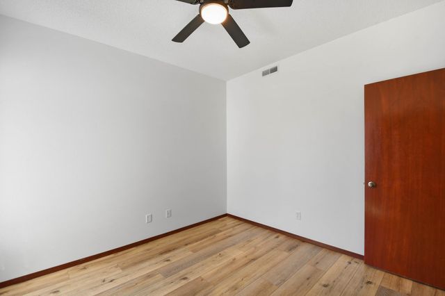 2853 35th Street S, Moorhead, MN 56560