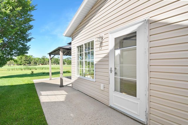 2853 35th Street S, Moorhead, MN 56560