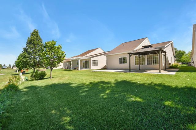 2853 35th Street S, Moorhead, MN 56560