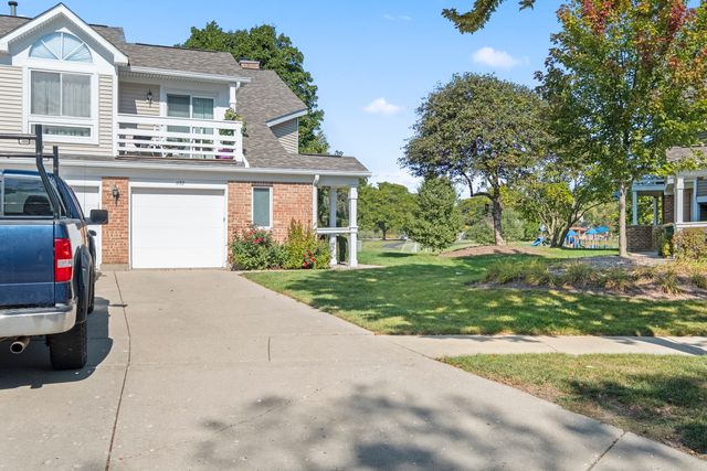 1152 Courtland Drive 406, Buffalo Grove, IL 60089