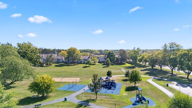 1152 Courtland Drive 406, Buffalo Grove, IL 60089