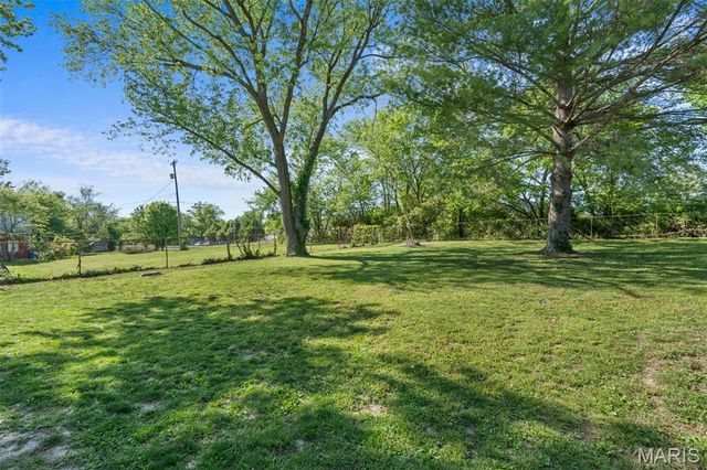 1107 W Congress Street, Pacific, MO 63069