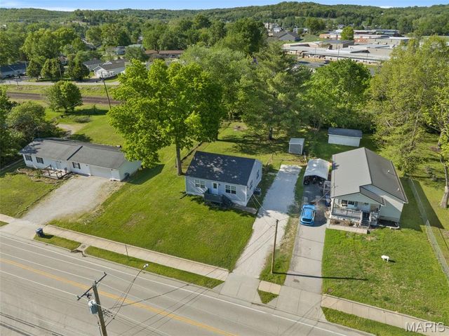 1107 W Congress Street, Pacific, MO 63069