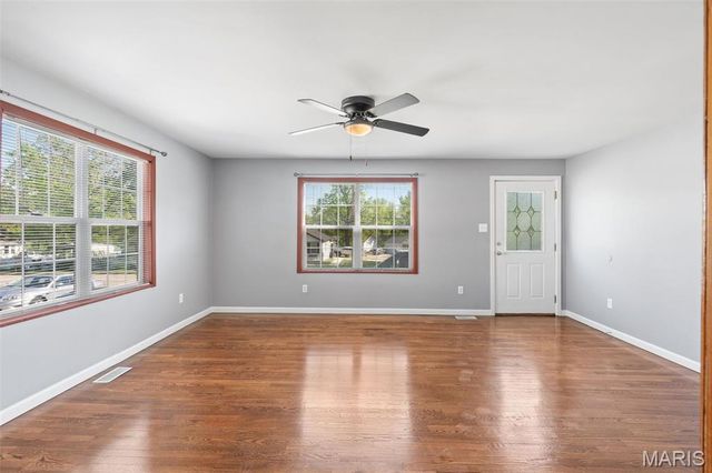 1107 W Congress Street, Pacific, MO 63069