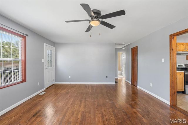 1107 W Congress Street, Pacific, MO 63069