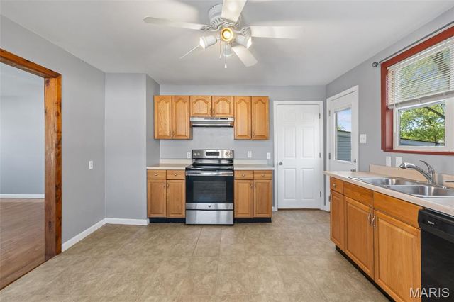 1107 W Congress Street, Pacific, MO 63069