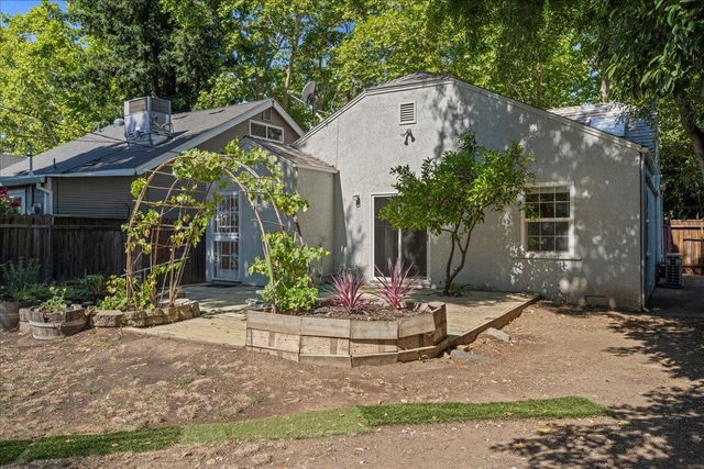 3723 E Pacific Ave, Sacramento, CA 95820