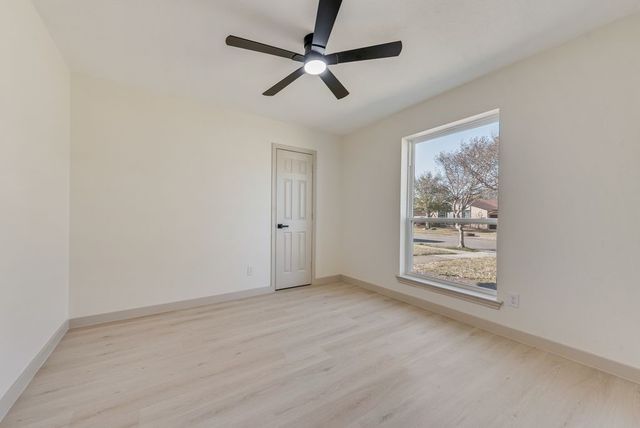 710 Worcester Lane, Garland, TX 75040