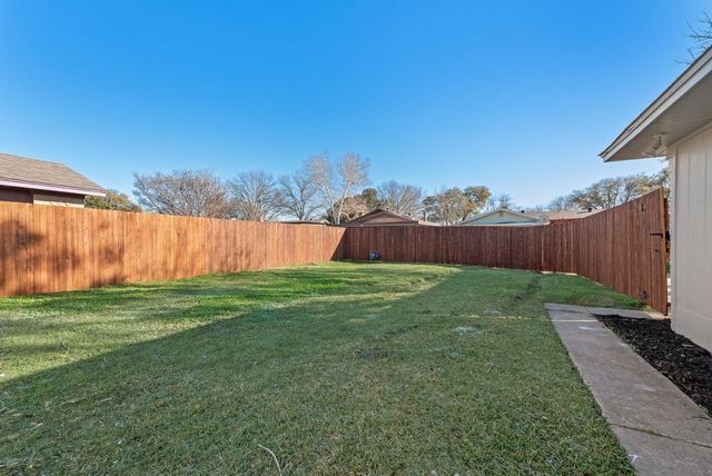 710 Worcester Lane, Garland, TX 75040