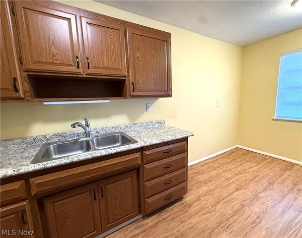 13475 Brookhaven Boulevard, Brook Park, OH 44142