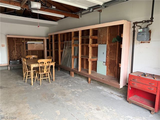 13475 Brookhaven Boulevard, Brook Park, OH 44142