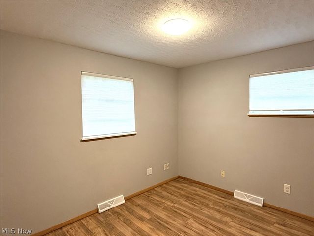 13475 Brookhaven Boulevard, Brook Park, OH 44142