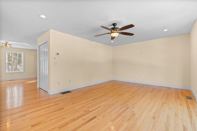 11 Rockingham Road H, Auburn, NH 03032