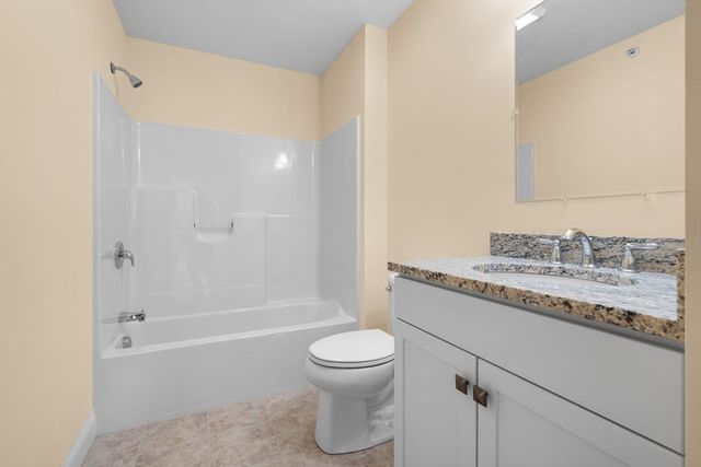 11 Rockingham Road H, Auburn, NH 03032