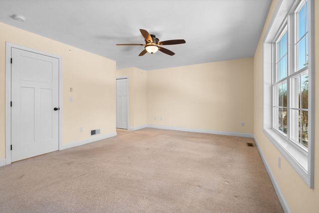 11 Rockingham Road H, Auburn, NH 03032