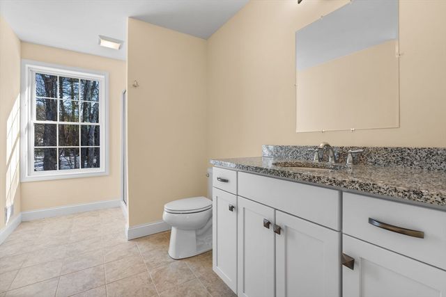 11 Rockingham Road H, Auburn, NH 03032