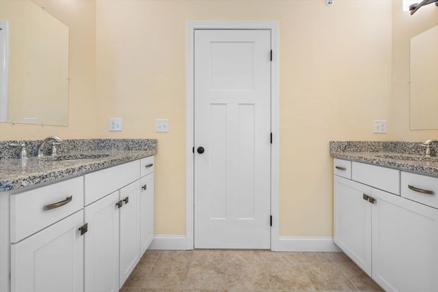 11 Rockingham Road H, Auburn, NH 03032