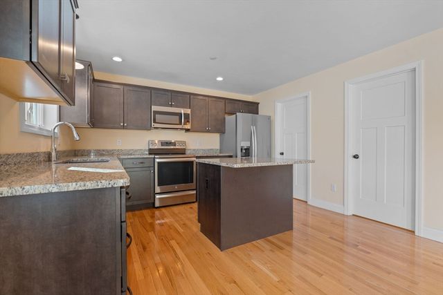 11 Rockingham Road H, Auburn, NH 03032