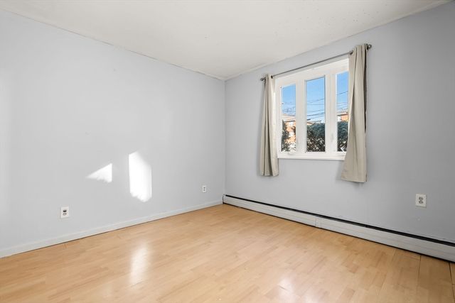 133 Warren St 3, Watertown, MA 02472