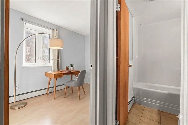 133 Warren St 3, Watertown, MA 02472