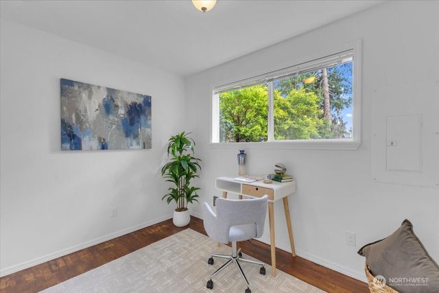 2427 200th Place SW, Lynnwood, WA 98036